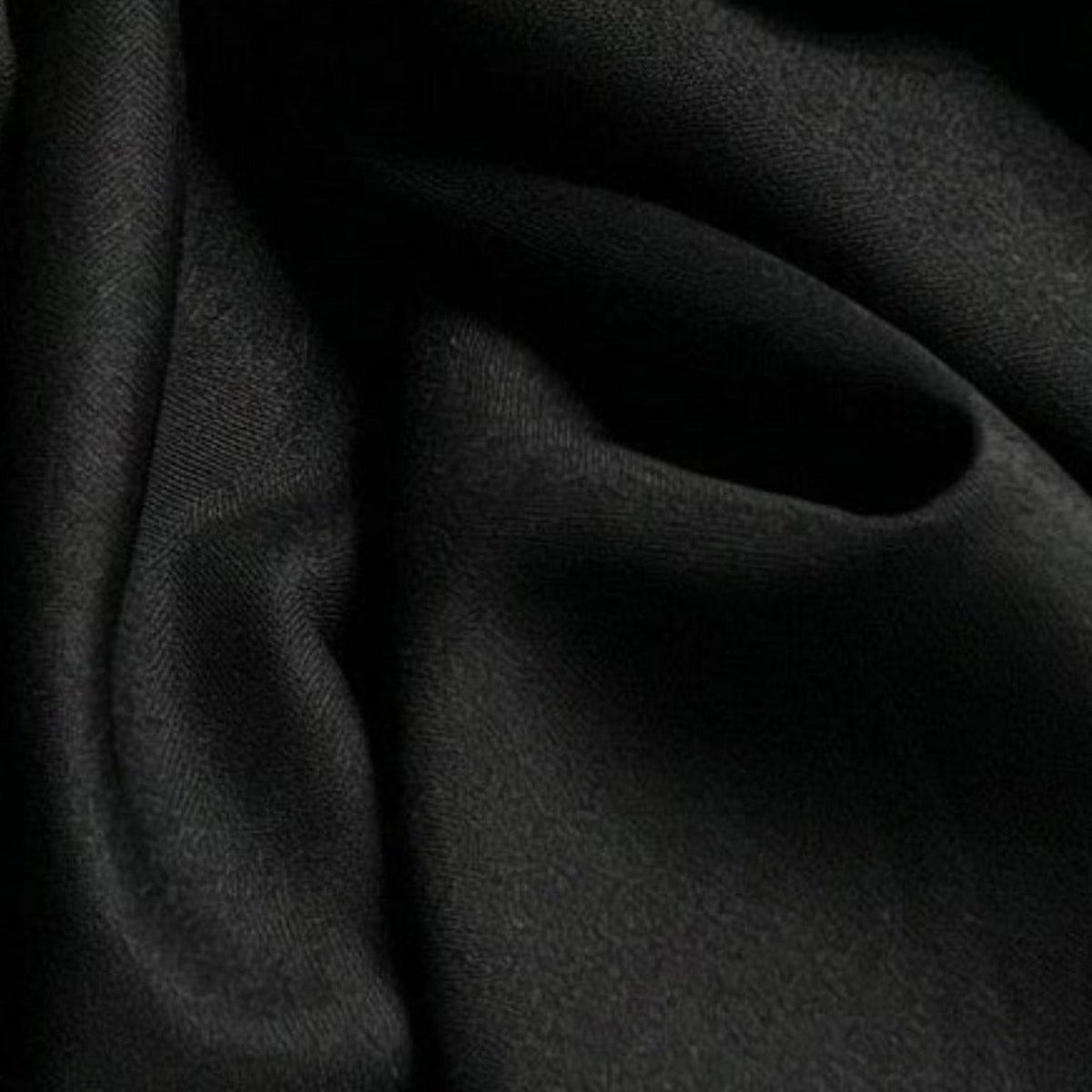 Jet Black Boski – Everyday Elegance